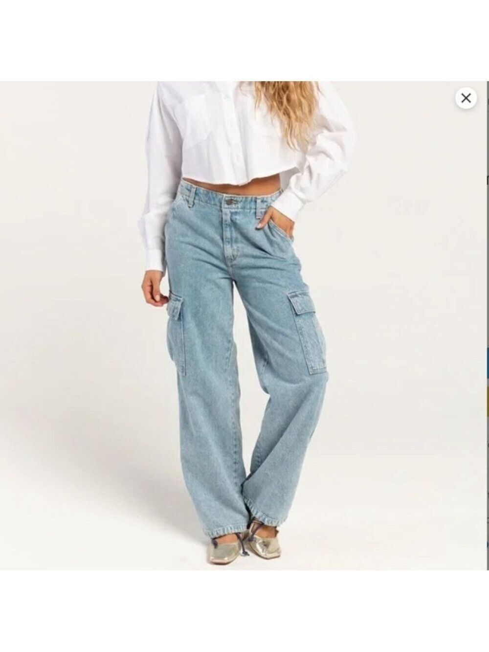 Levi's Women's Baggy Cargo Jeans Size 27x30 in Look At Me Light Wash